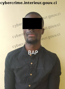 Côte d’Ivoire: Un homme devant les tribunaux pour vol et vente de données sur internet…