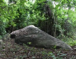 la roche elephant de brizeboua