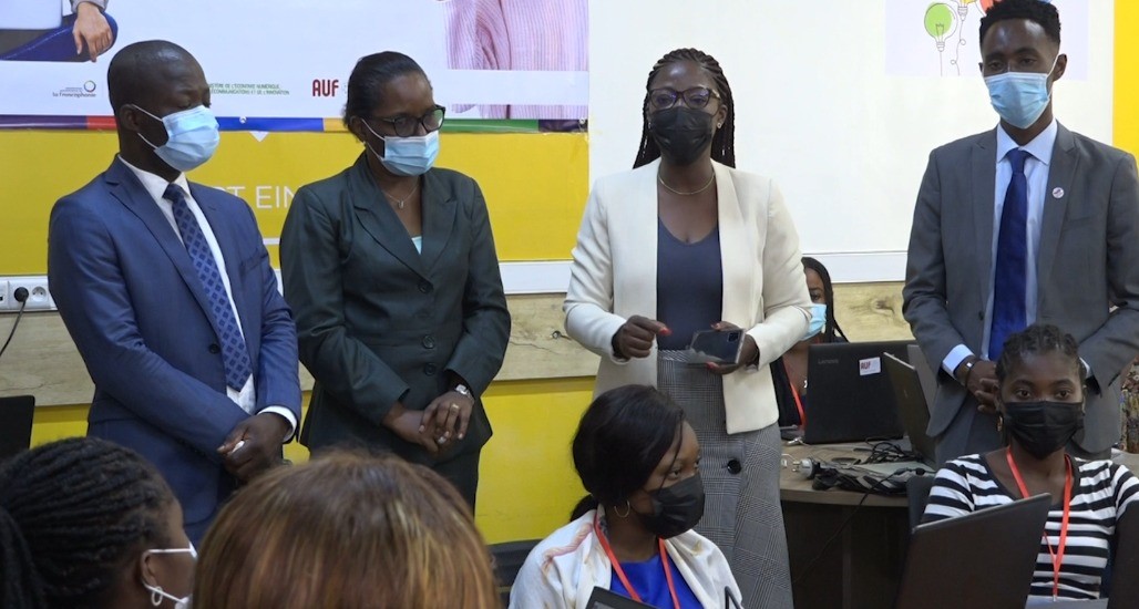Côte d’Ivoire : une cohorte féminine formée au numérique dans le cadre du projet D-CLIC